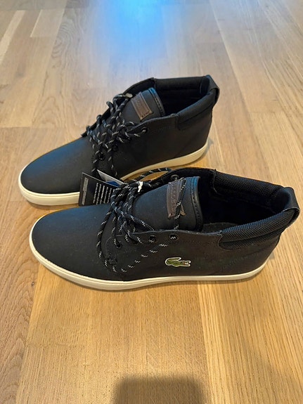 Lacoste kengät