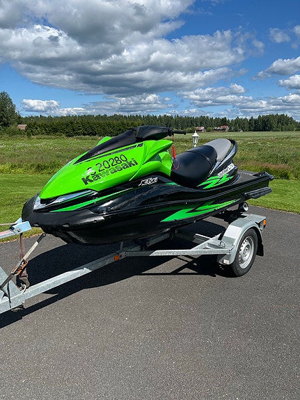 Kawasaki Ultra 260X vesijetti vihreä musta