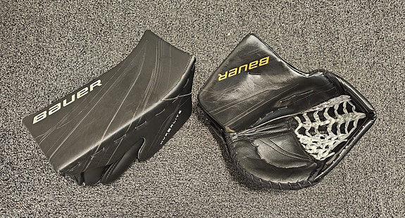 Maalivahdin hanskat / Bauer Hyperlite 2 (senior, pro)