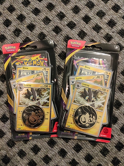 Pitch Black Luxray Blister Pack