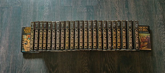 Carl Grimberg Kansojen historia-kirjasarja 1-25