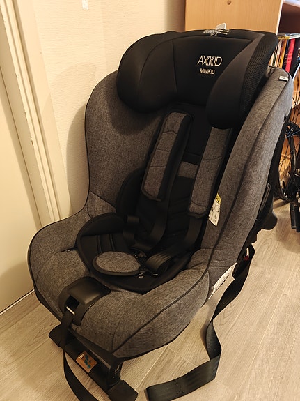 Axkid Minikid 2  -turvaistuin 2021, Jyväskylä