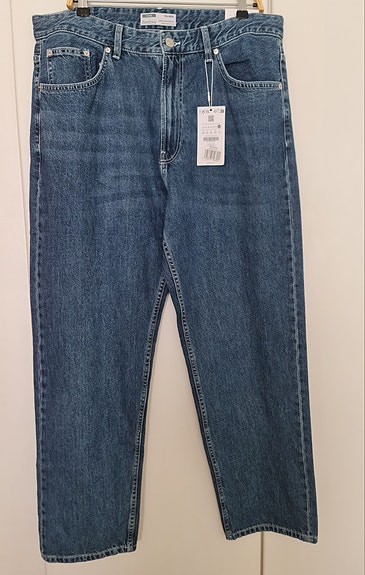 Bershka farkut koko 46. Uusi