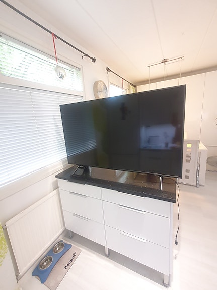 Samsung  55 tuumaa
