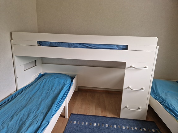 Muurame Jungmanni parvisänky
