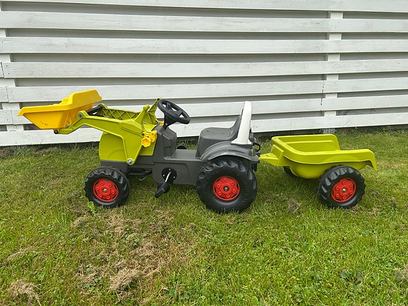 Claas polkutraktori