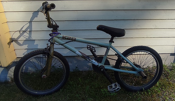 Myydään hyväkuntoinen polkupyörä BMX