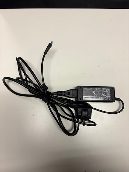 Acer USB-C 45 W laturi / virtalähde (Chicony A18-045N1A)