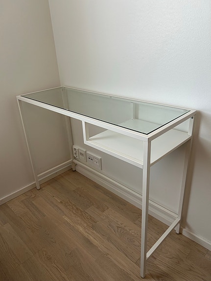 IKEA Vittsjö pöytä valkoinen lasikannella