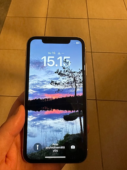 iPhone 11 64 GB
