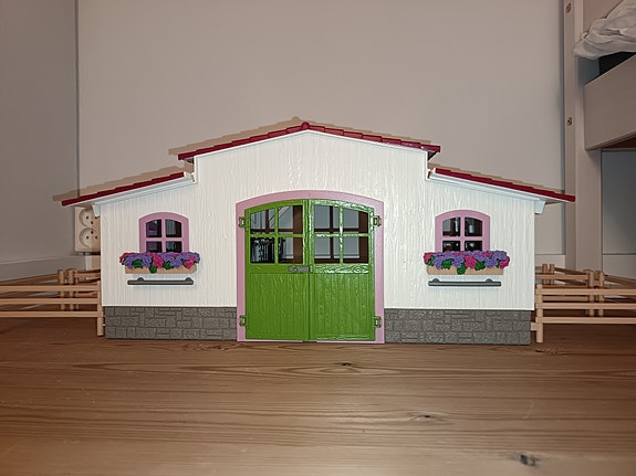 Schleich talli