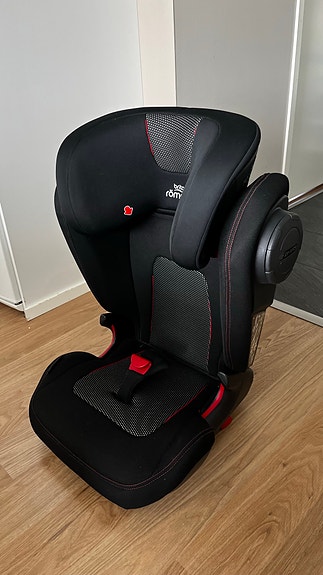Britax-Römer Kidfix III M -turvaistuin