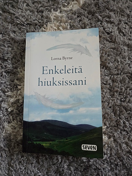 Lorna Byrne - Enkeleistä hiuksissani