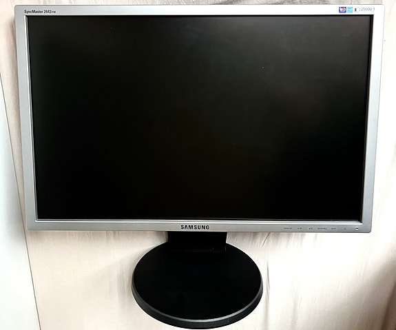Samsung 24" näyttö