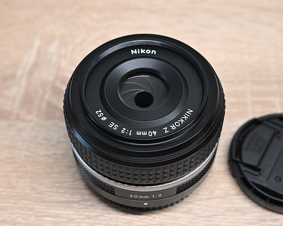 Nikon Nikkor Z 40mm f/2 SE -objektiivi
