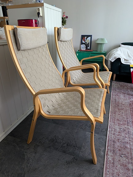2 tanskalaista vintage nojatuolia