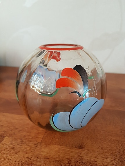 pyöreä vanha lasimaljakko, Kumelan lasi