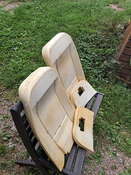 C3 Corveten selkänojat.