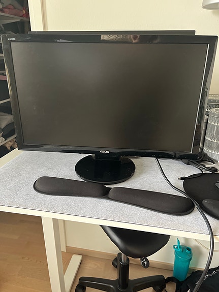 Asus VE247 24" LCD-näyttö musta