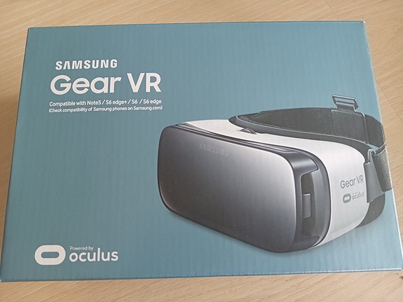 Samsung Gear VR virtuaalilasit älypuhelimelle
