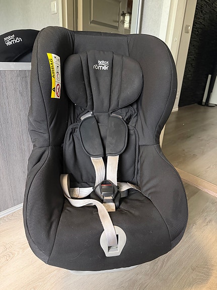 Britax Römer Max-Way turvaistuin 25 kg musta