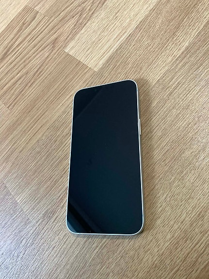 Apple iPhone 16e 128 GB