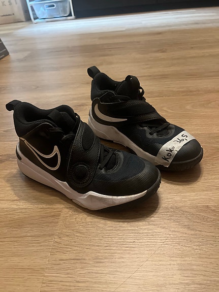 Nike lasten koripallokengät koko 36,5
