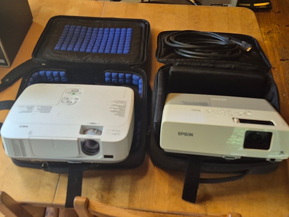videotykit epson ja nec