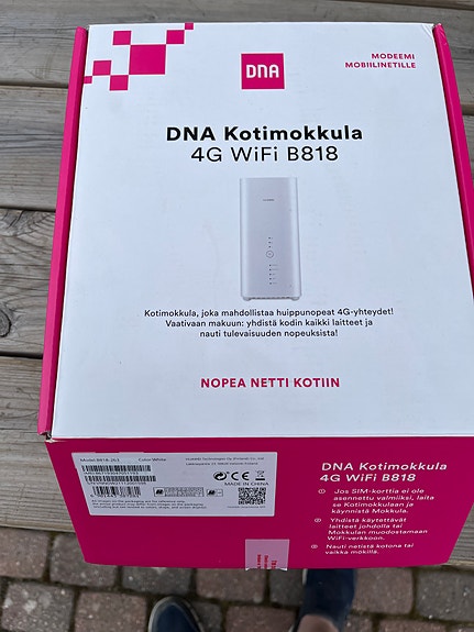 DNA Kotimokkula 4G WiFi B818 modeemi