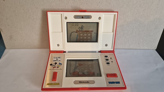 Nintendo Game & Watch Mickey & Donald pelikonsoli