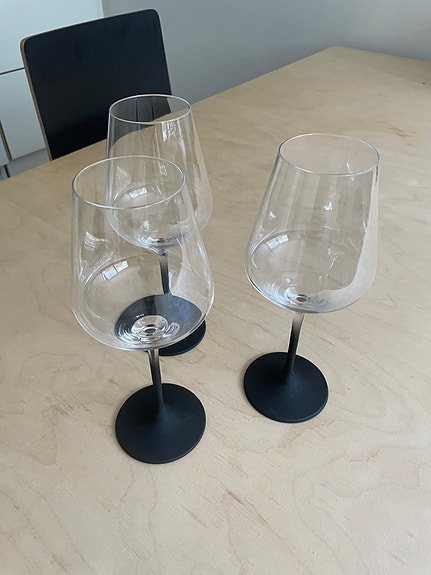 Villeroy & Boch viinilasit mustalla jalalla, 3 kpl