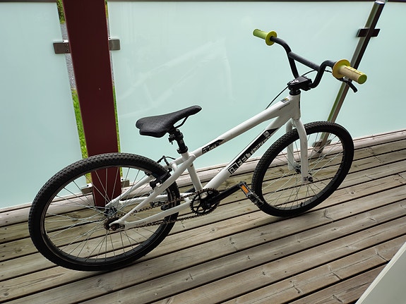 Felt sector BMX 24”