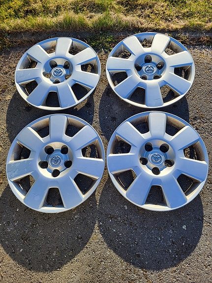 Toyota 16" Pölykapselit