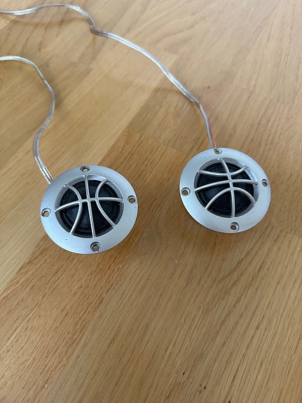 DLS Nobelium 1 diskantit hopea
