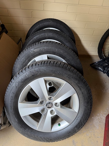 Skoda 16” aluvanteet kitkoilla