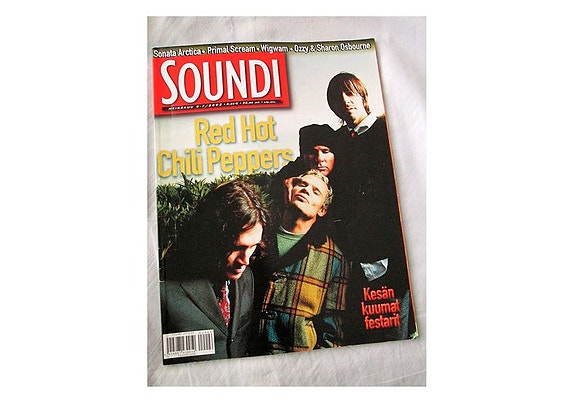 Soundi Heinäkuu 6-7/2002 Red Hot Chili Peppers, Ozzy Osbourne