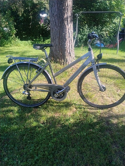 Crescent naisten hybridipyörä 28"
