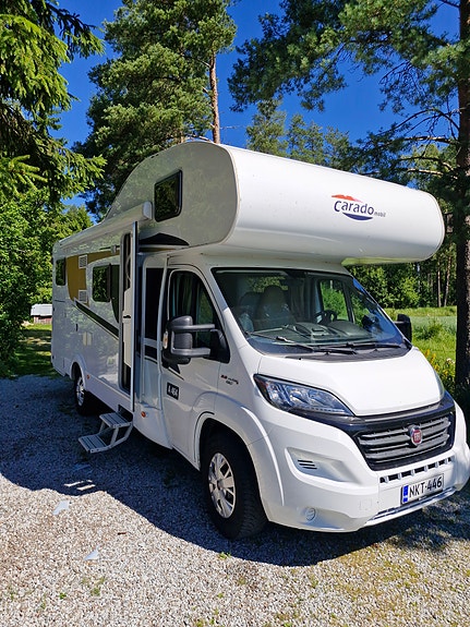 Vuokrataan asuntoauto