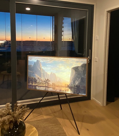 Samsung Studio Stand TV-jalusta