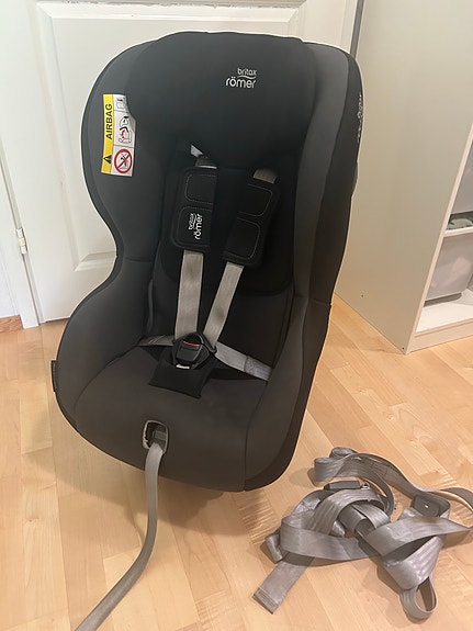 Britax Römer max-way plus turvaistuin