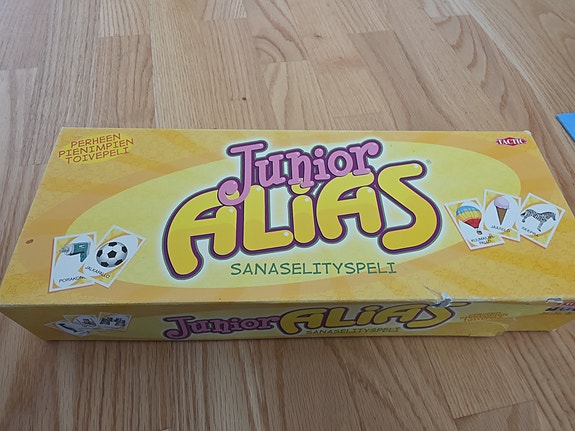 Junior Alias sanaselityspeli