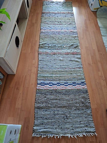 Pitkä räsymatto