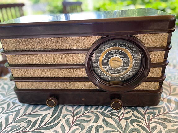 Philips vanha putkiradio 470A