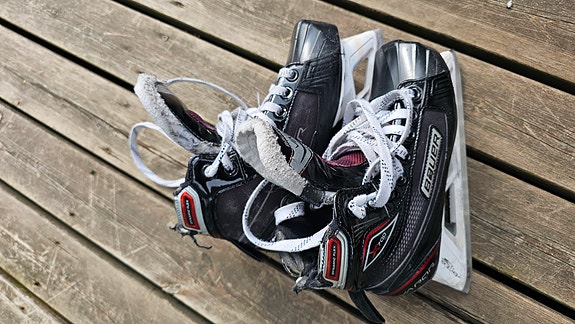 Bauer Vapor X700 jääkiekkomaalivahdin luistimet koko 35