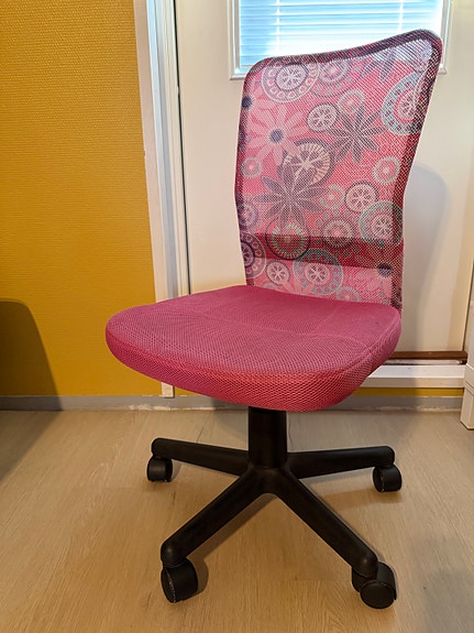 Lasten työtuoli