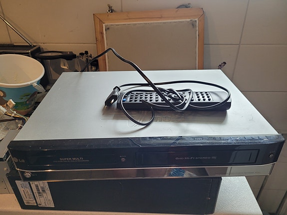 LG RC197 DVD/VHS-tallennin