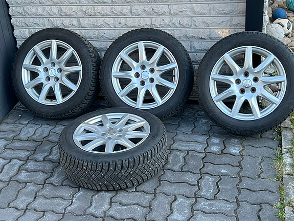 Toyota avensis talvirenkaat 215/55R/17