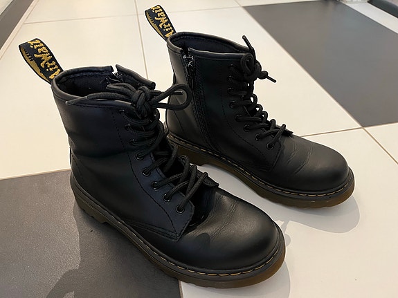 Dr. Martens lasten saappaat koko 34