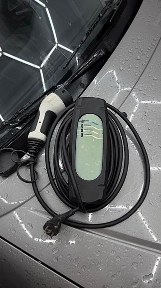 Bmw charger
