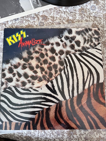 Kiss Animalize vinyylilevy LP (Suomi painos)